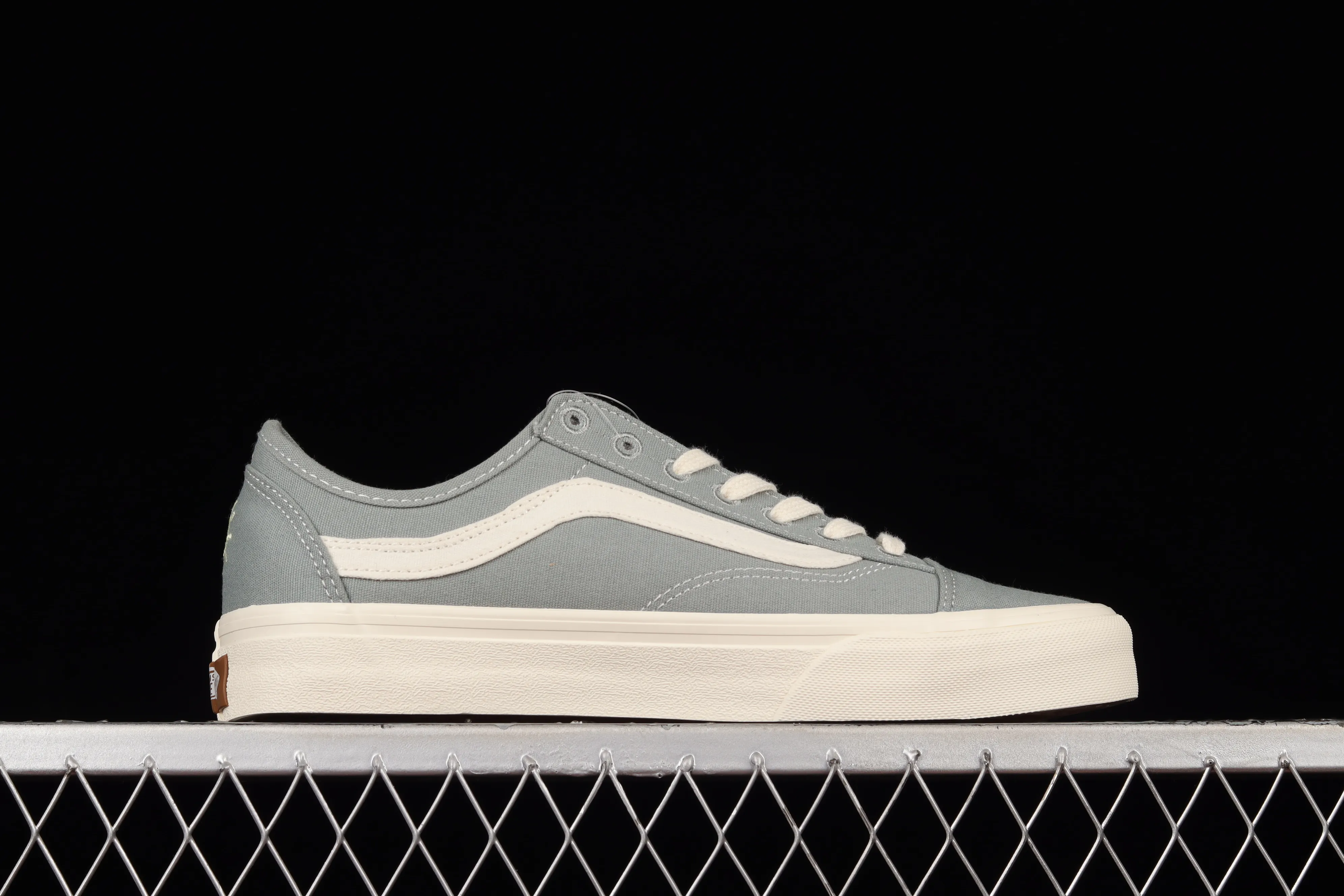 All categories Vans Vans series Vans Mid Vans China Vans Old Skool Vans gray green side stripes fun printed low-top casual sneakers VN0A54F4AST